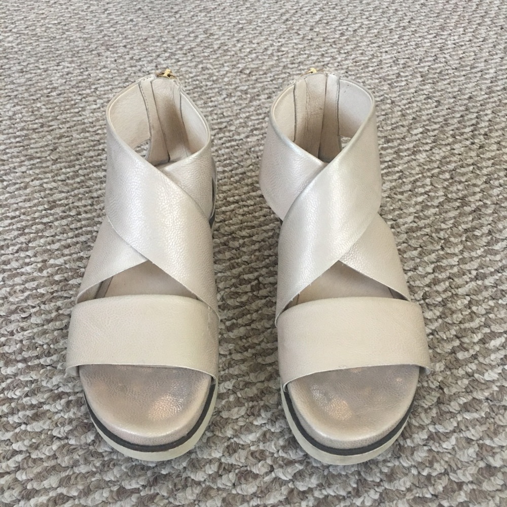Bussola leather platform sandals size 7.5